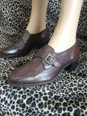 Easy Spirit Women's Brown Leather Buckle Loafers